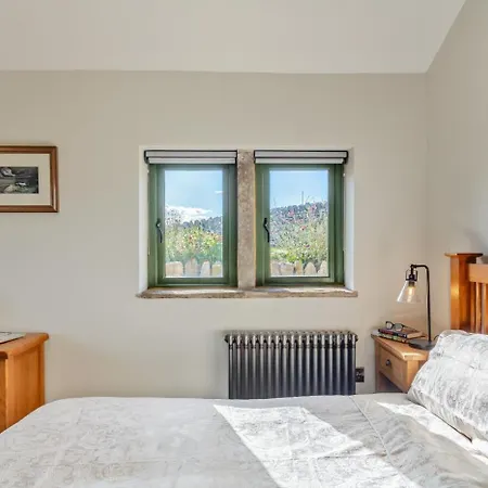 בית נופש 1 Bed In Bracewell Oc-l33325 *